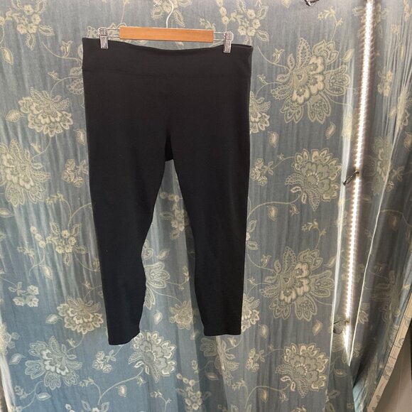 Fabletics Black Leggings - Picture 2 of 5